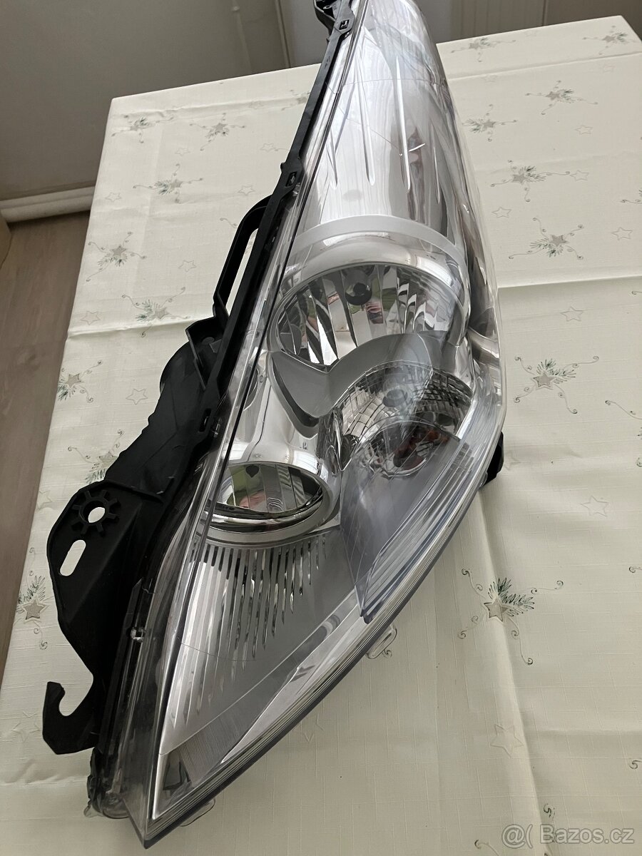 Přední světla peugeot 3008 - 5