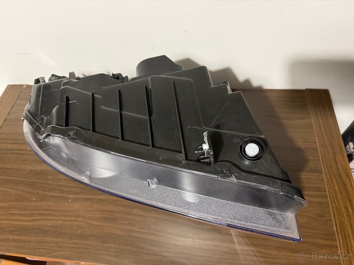 BMW E90 | PRE-LCI | Halogen světlomety H7/H7 - 5