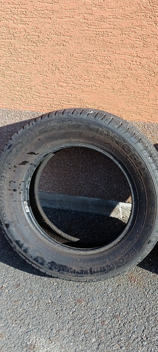 Prodám letní pneu 195/65R15 2ks - 5