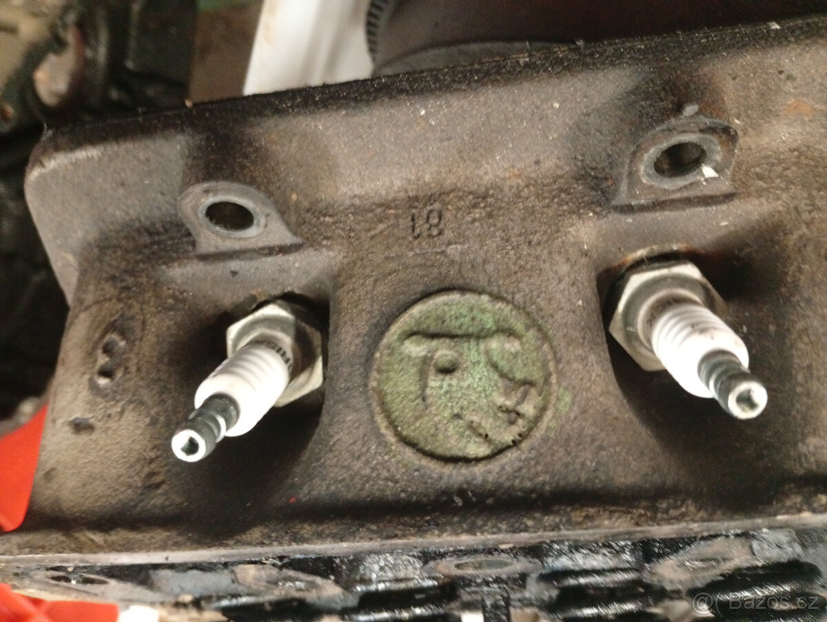 Škoda 120LS motor na díly /9 - 5