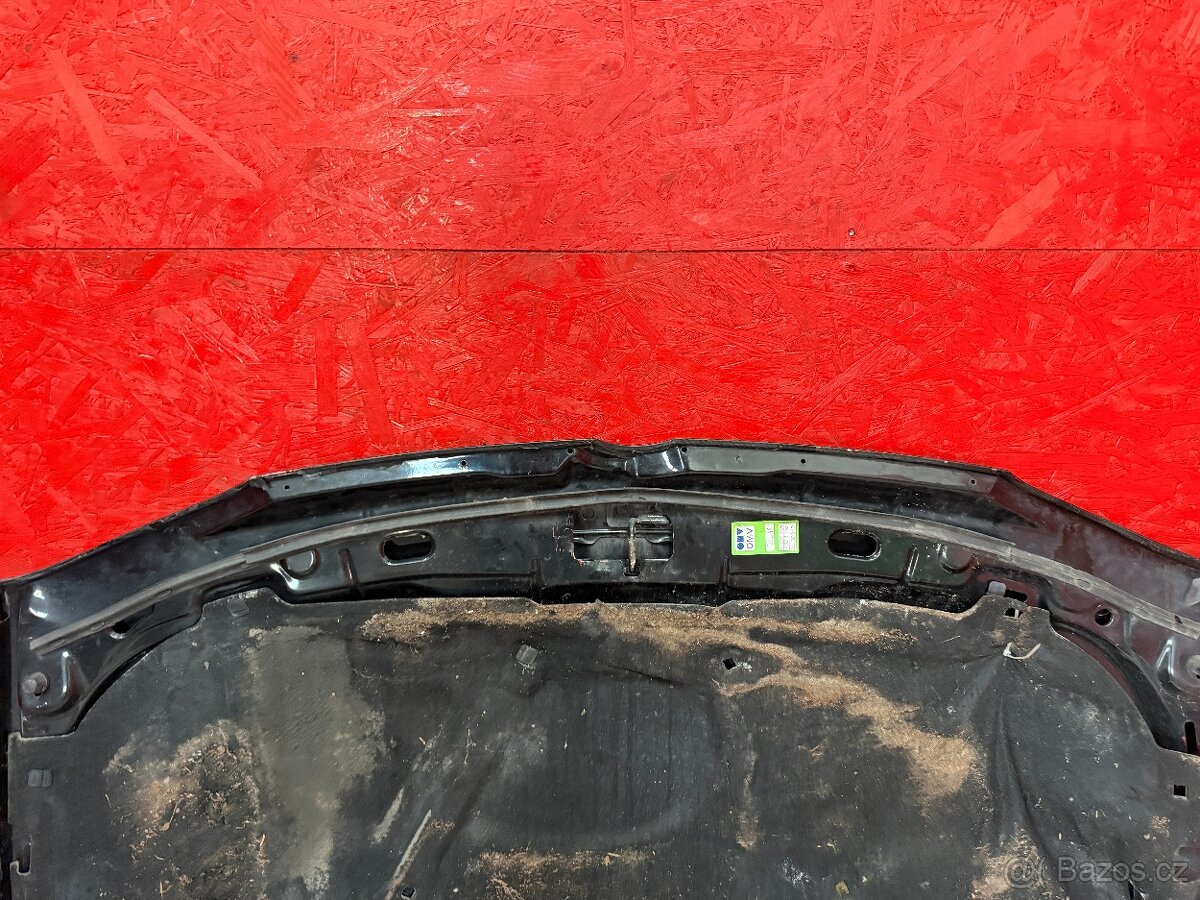 PŘEDNÍ KAPOTA VW GOLF 4 - ČERNÁ - 5