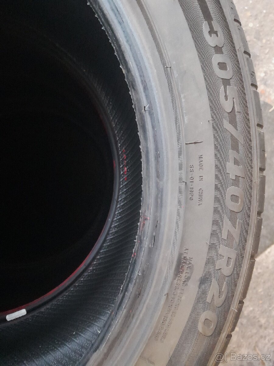 Letní 305/40/20 a 275/45/20 - 5