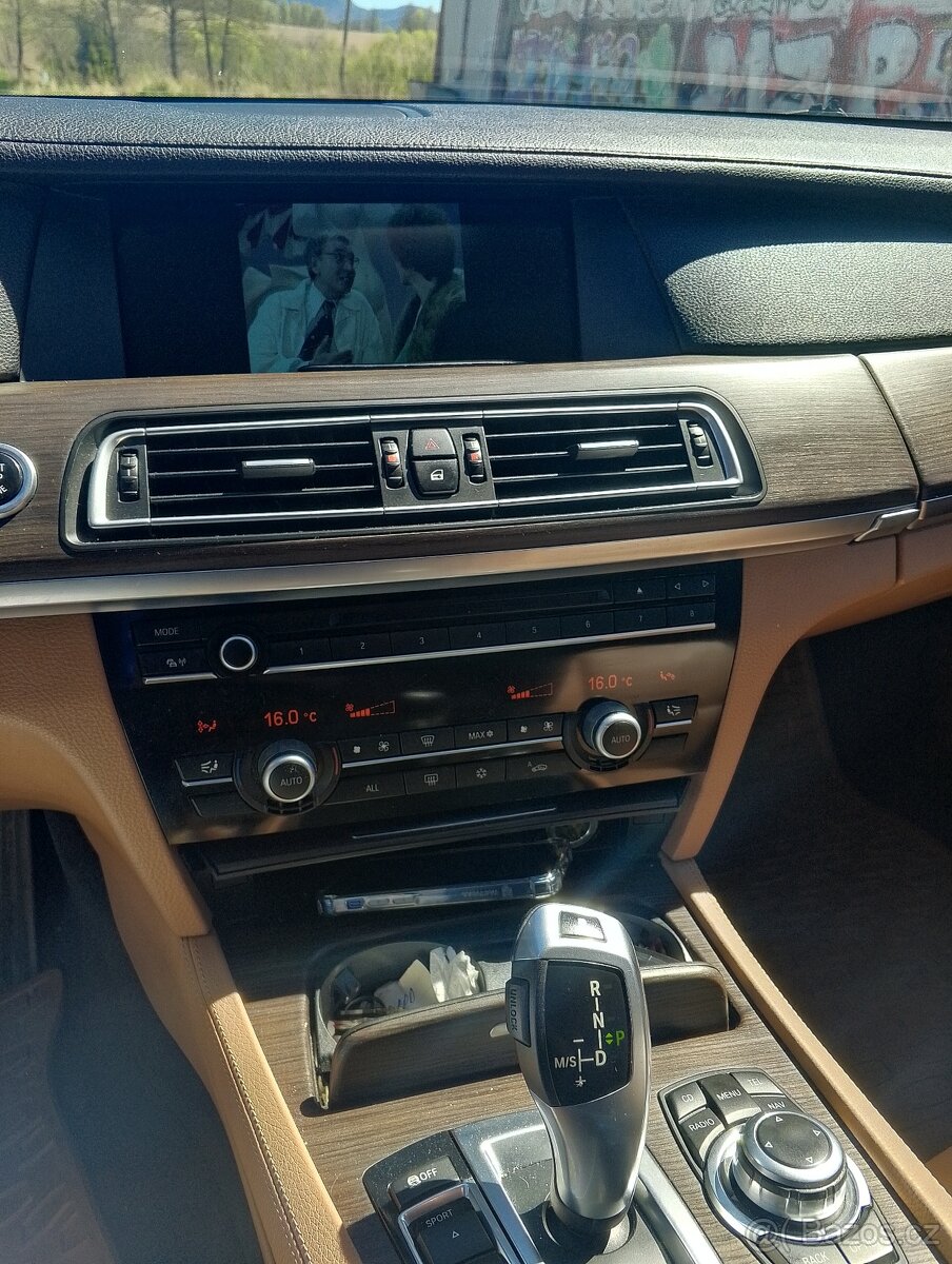 BMW 740D 3,0 tdi - 5