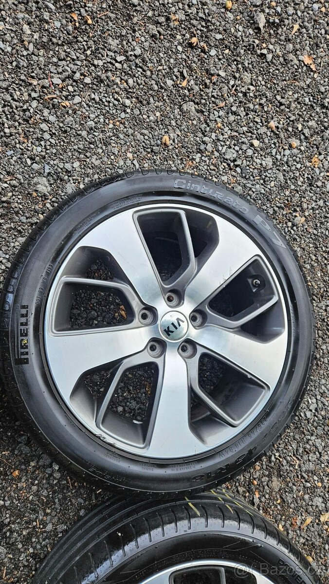 161.sada originální kola KIA 5x114,3 R18 235/45/18 - 5