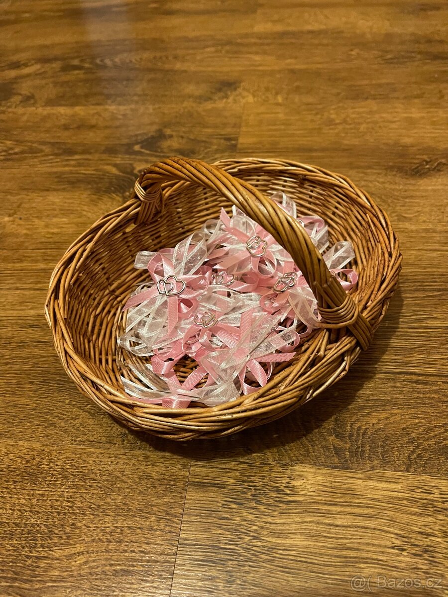 Svatební výzdoba na auto, vývazky, košíček a další - 5