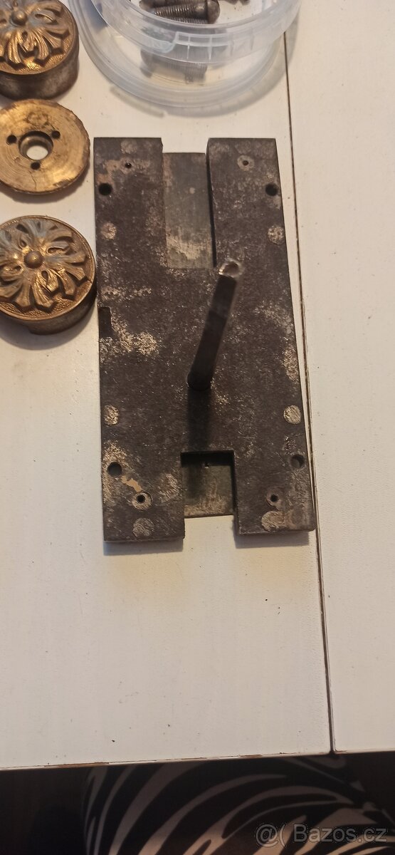 Kovani k trezoru - 5