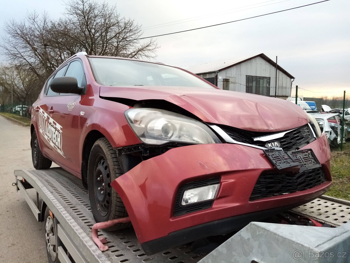 KIA CEED 1.6 crdi 85kW, D4FB, r.v.2012 - 5