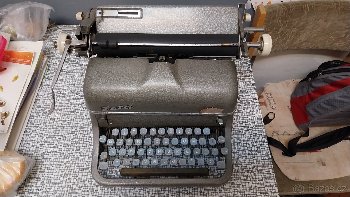 Psací stroj ZETA - 5