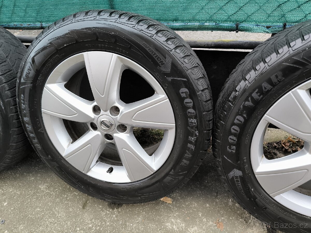 Alu kola Volvo XC40 5x108 r17 Originál,pneu zimní 235/60 - 5