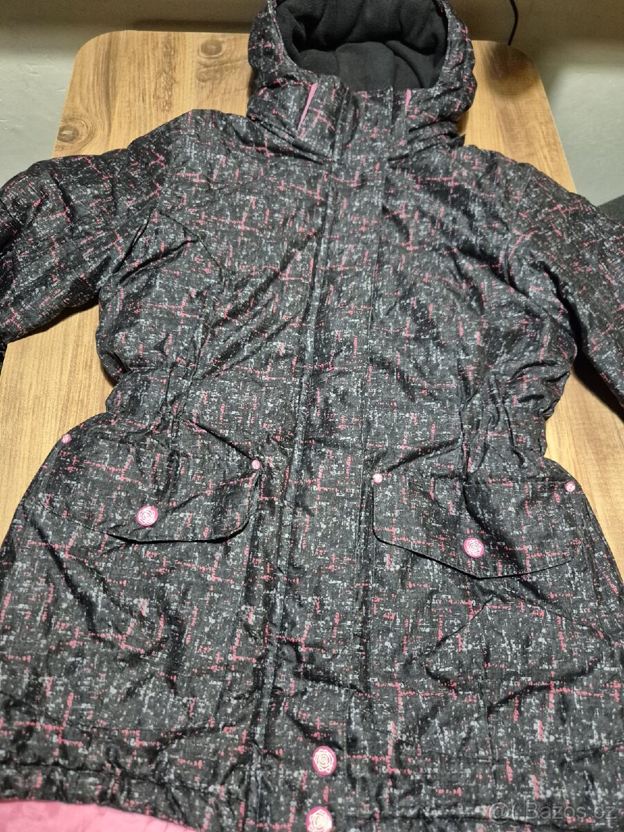 Zimní bunda velikost 164, 3x nákrčník, čepice a rukavice - 5