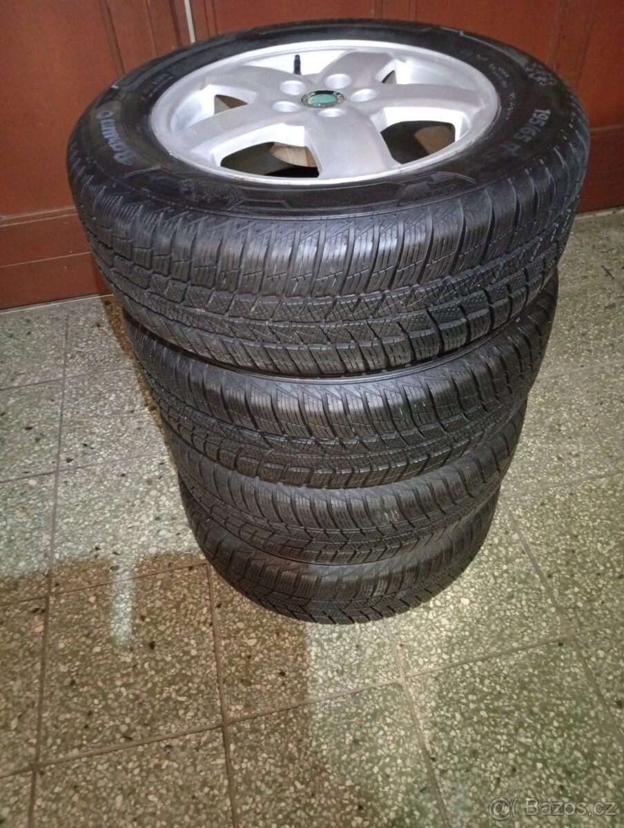 Škoda Octavia 1 195/65 R15 Barum Polaris 5 - 5