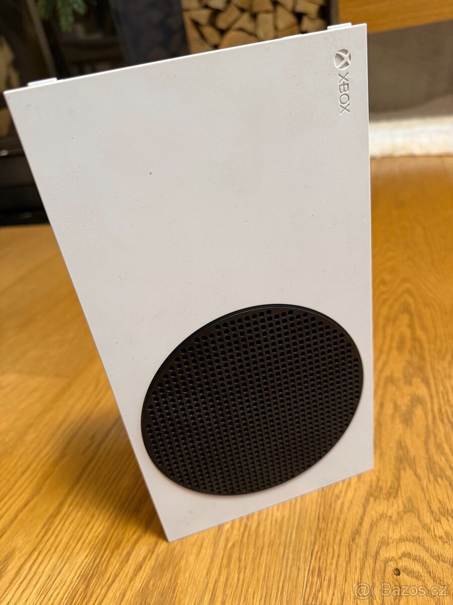 Xbox Series S 512GB + 3 ovladače - 5