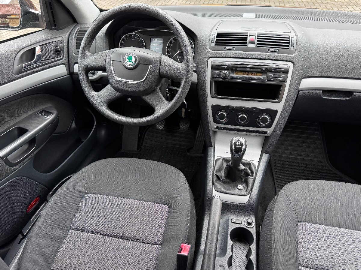 Škoda Octavia kombi 2.0 TDi Facelift - 5