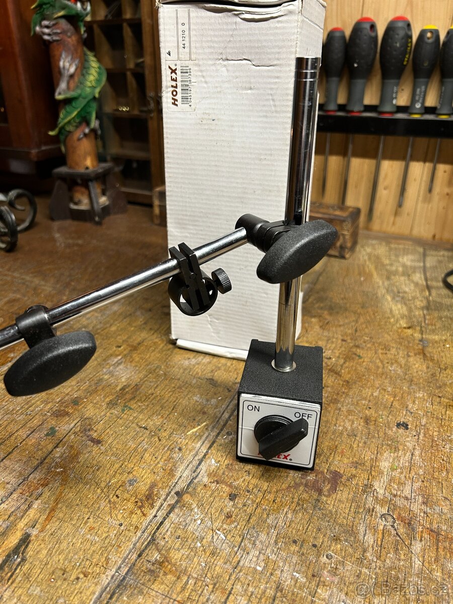 magnetický stojánek - 5