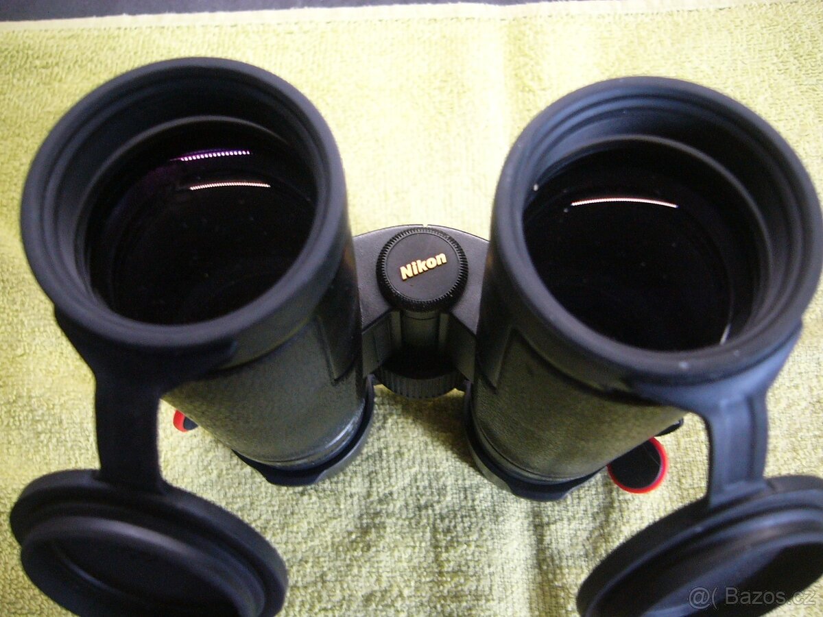 Dalekohled Nikon Monarch HG 10x42 - 5