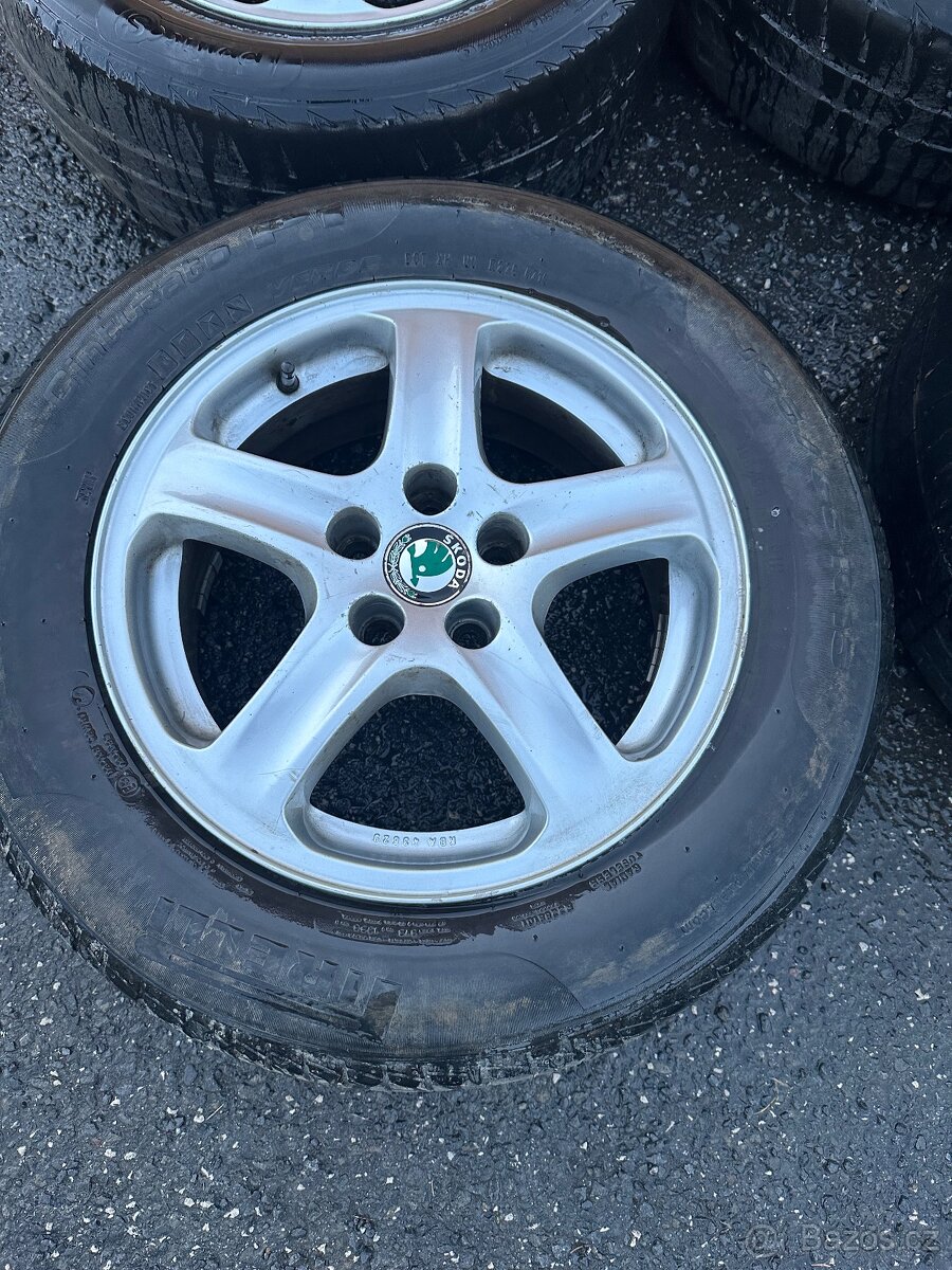 Lité kola Octavia 1 - 5