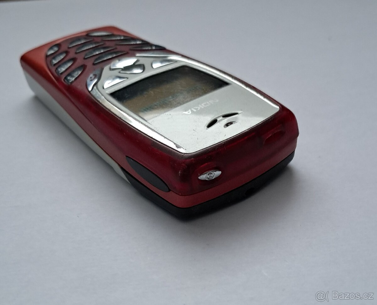 Nokia 8310 - 5