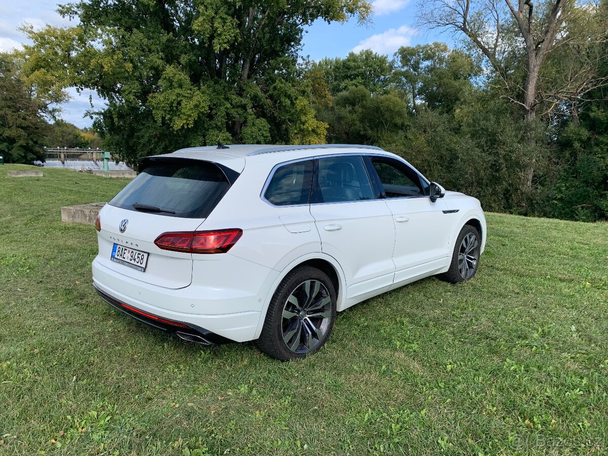 VW TOUAREG 4,0tdi R-line - 5
