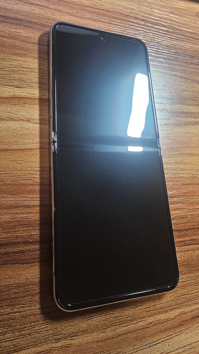 Samsung Galaxy Z Flip 5 5G, 8GB / 256GB - 5