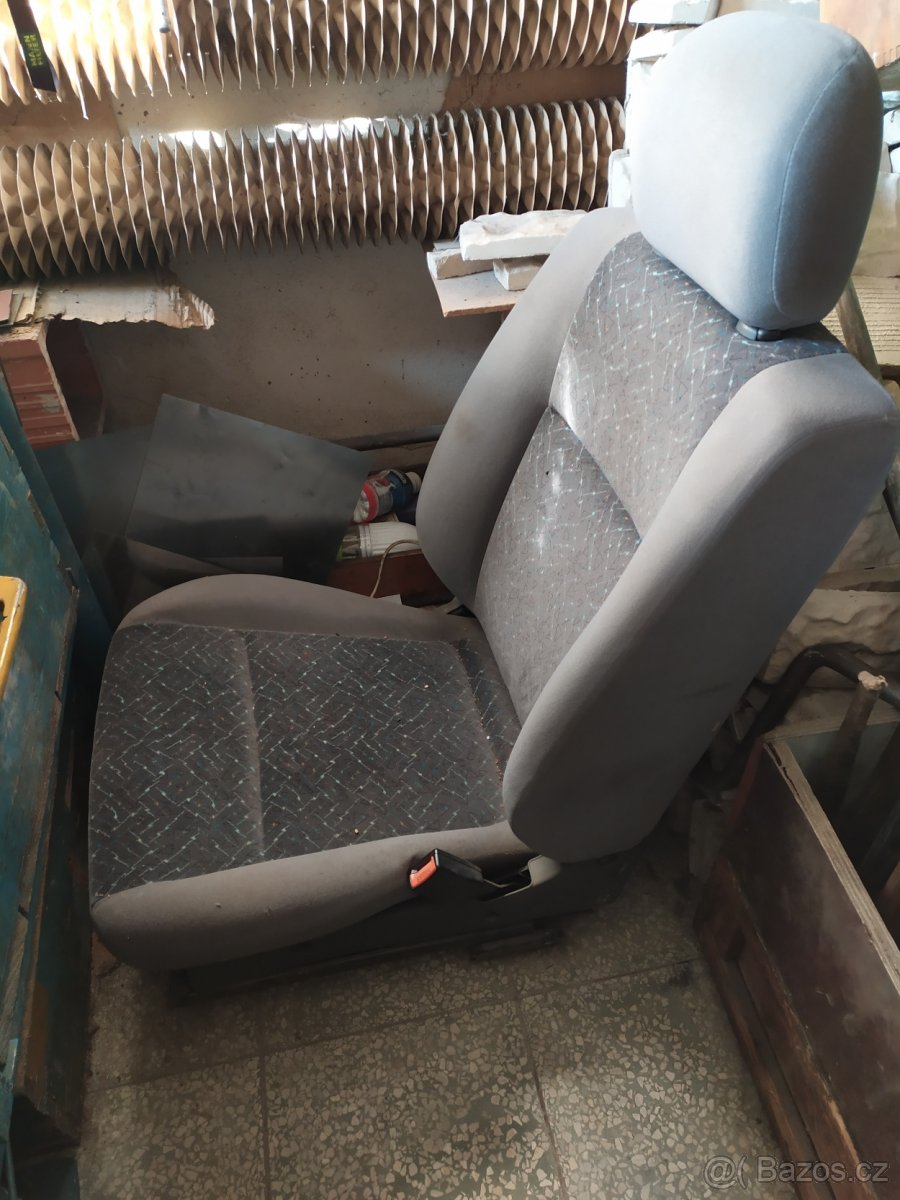 Nissan Primera 2,0D combi P10 různé díly - 5