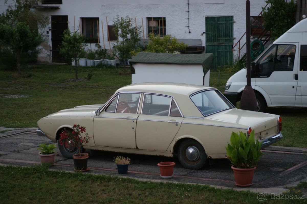 Ford Corsair 1965 -dobře uložená hotovost - 5