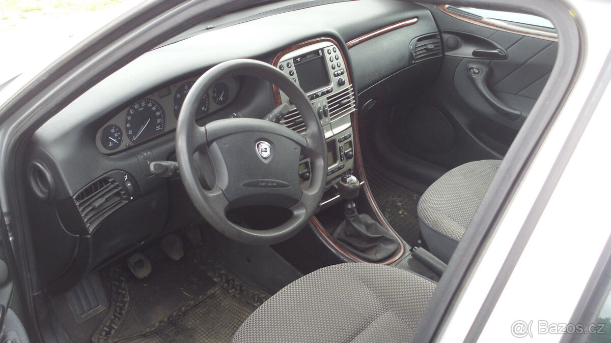 Lancia Lybra Combi 1.9 JTD 85KW - 5