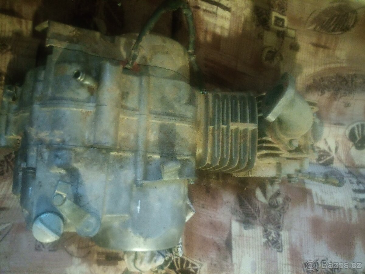 Motor yx 140 stomp - 5