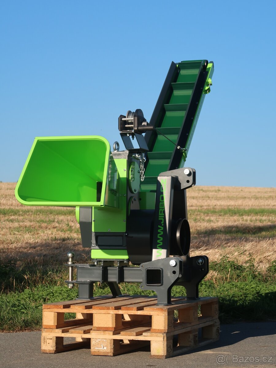 Štěpkovač špalíkovač za traktor do120mm s dopravníkem - 5