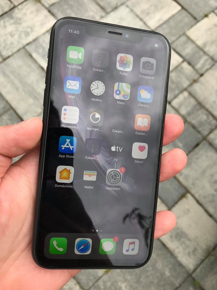 iPhone XR 64Gb...100% baterie...jako nový - 5