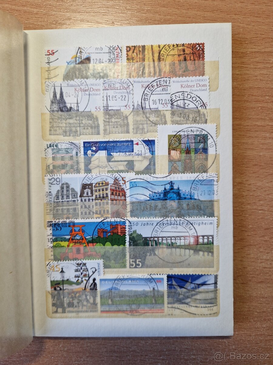 Poštovní známky v albu - 5