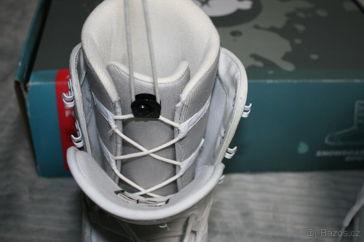 nove snowboardove topanky Radical velkost 36,5 - 5