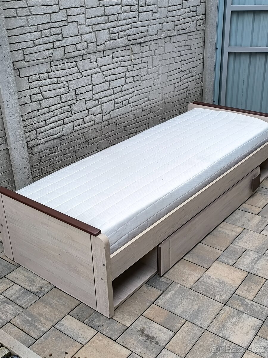 Prodám postel + Matrací ZDARMA - 5