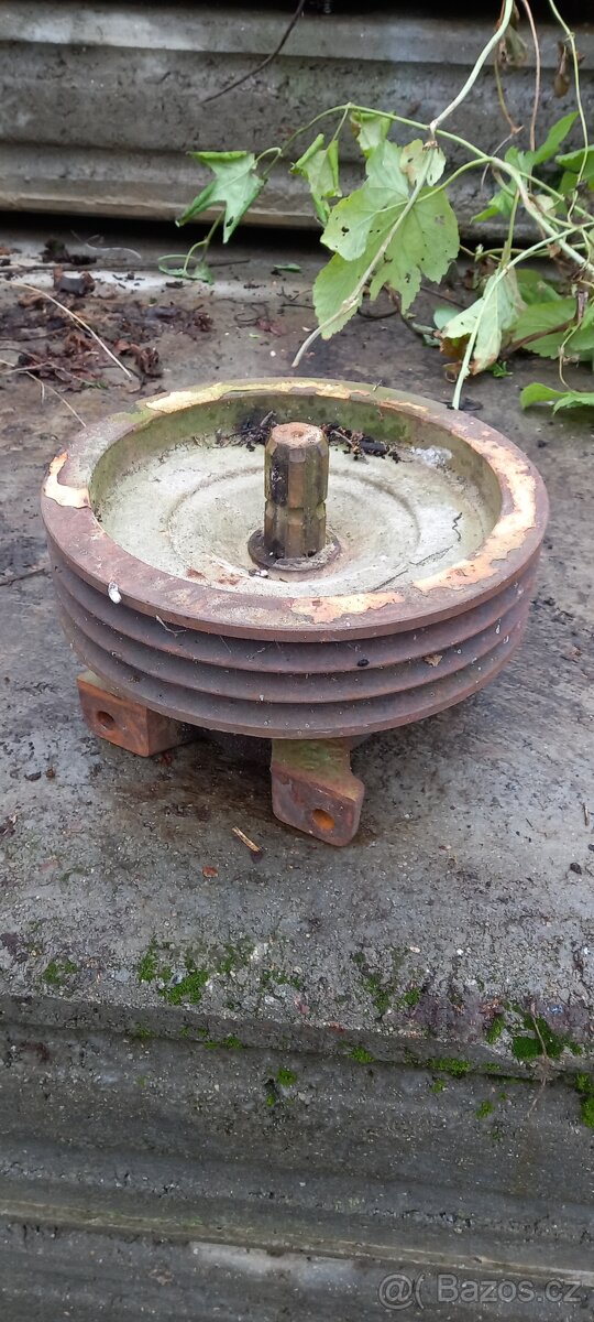 E 512 E 514 E516 E517 řemenice ,kola kon - 5