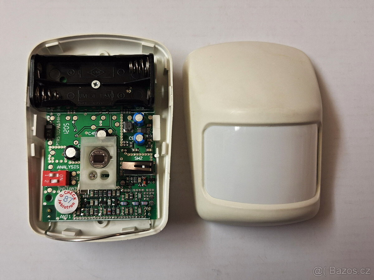 Komponenty EZS Jablotron a Paradox - 5