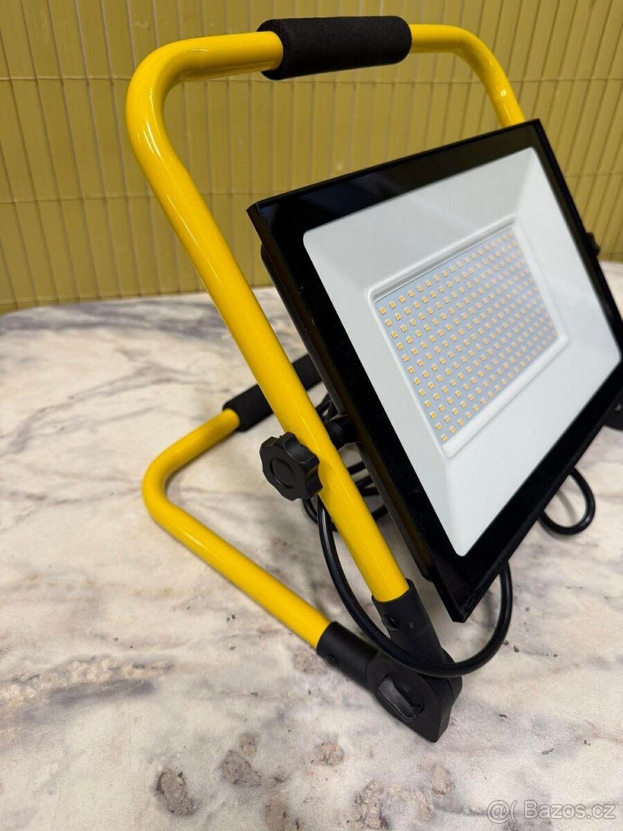 Profesionální LED pracovní reflektor (370) - 5