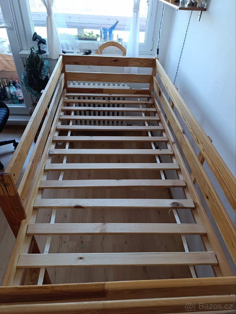 Prodám dětskou patrovou postel masív - 5