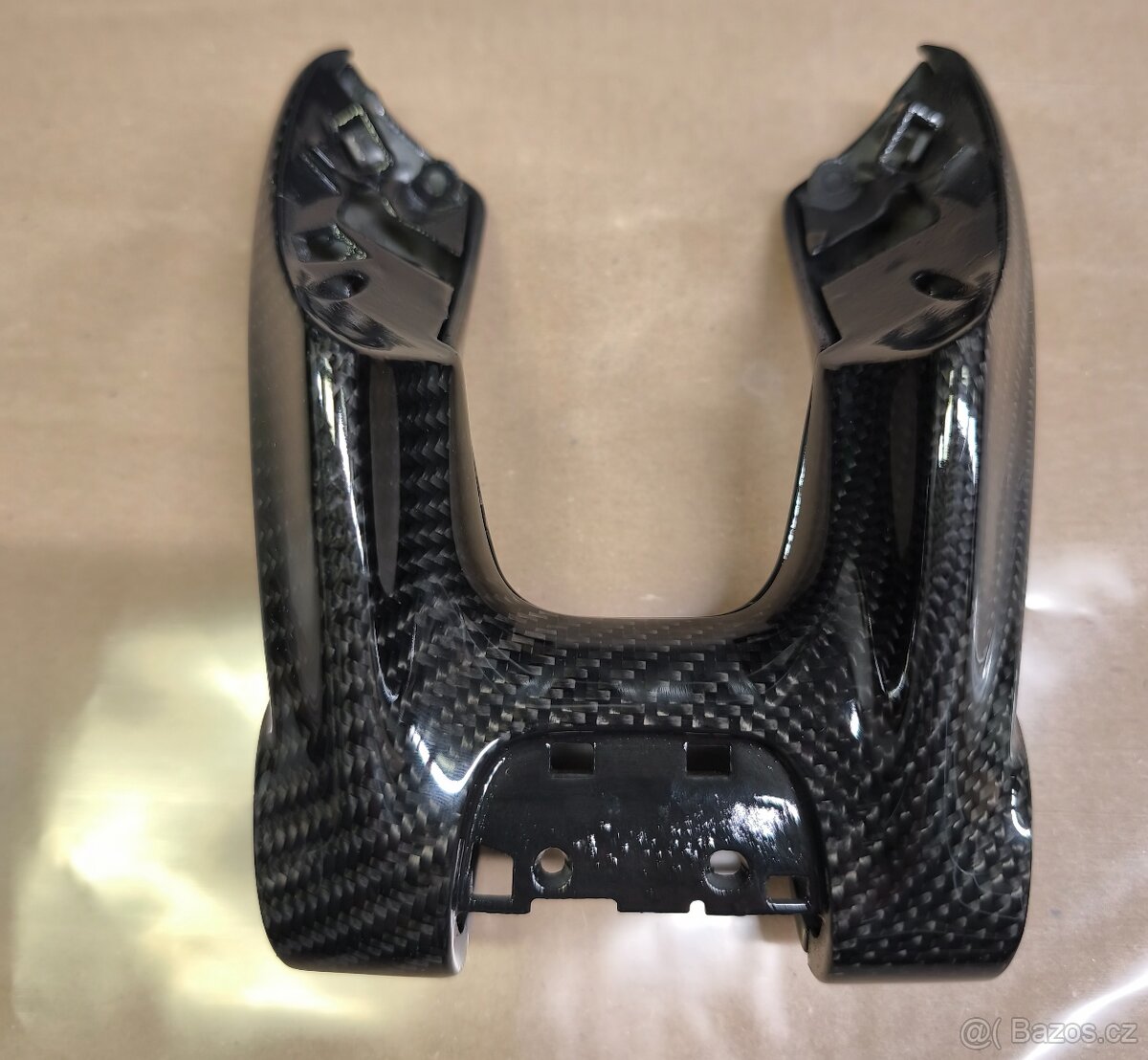 Karbonovy klips volantu GLS,GLE - 5