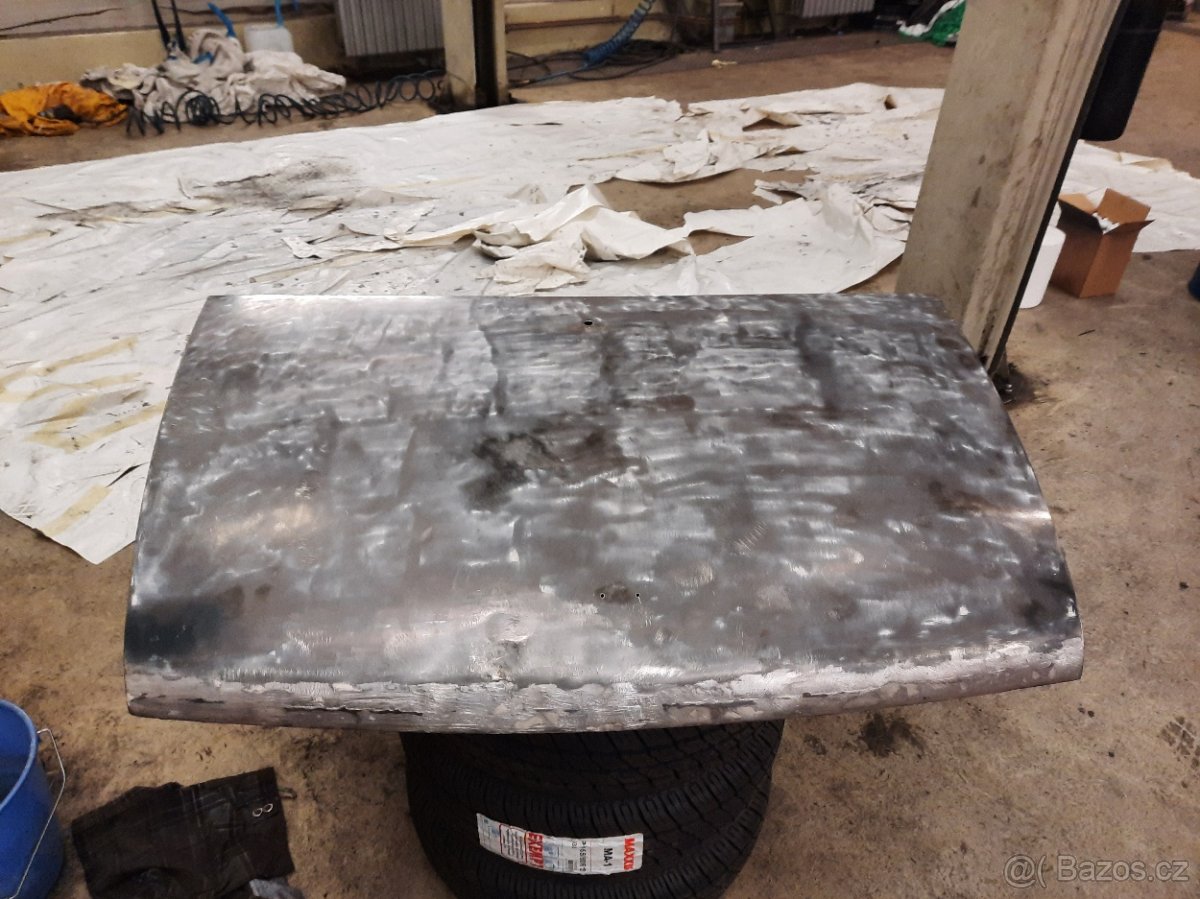 Zadní kapota Fiat 124 spider - 5