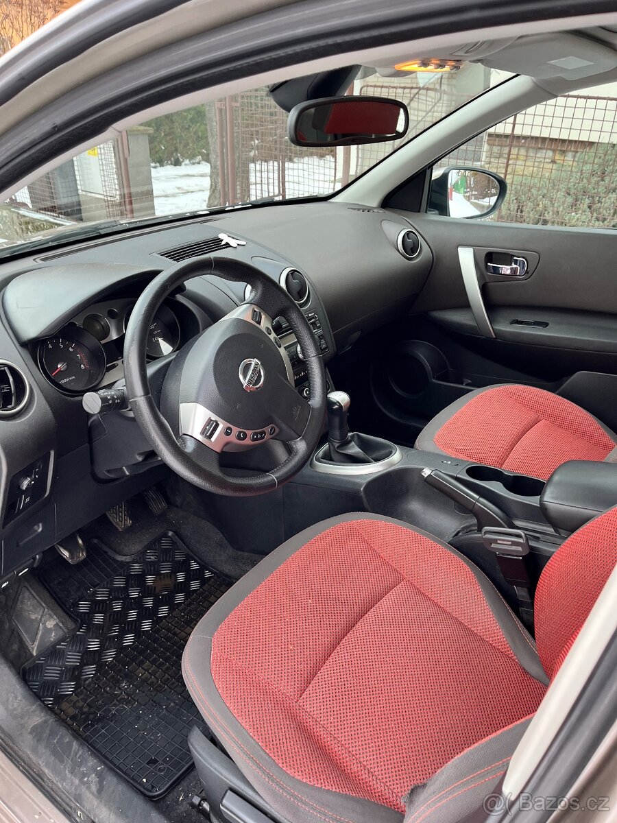 Nissan Qashqai I.- 1.6 - 5