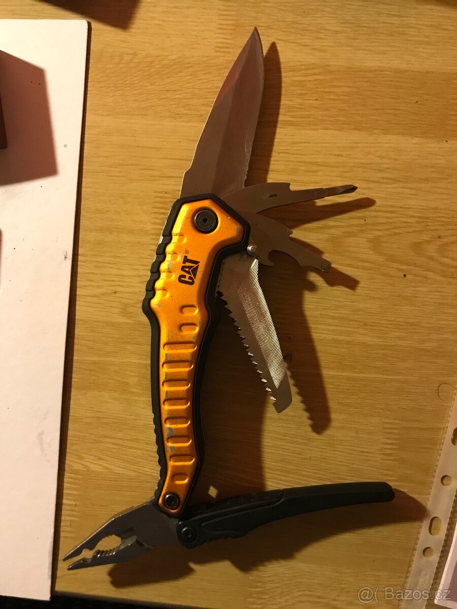 Multifunkční nůž Cat - 5