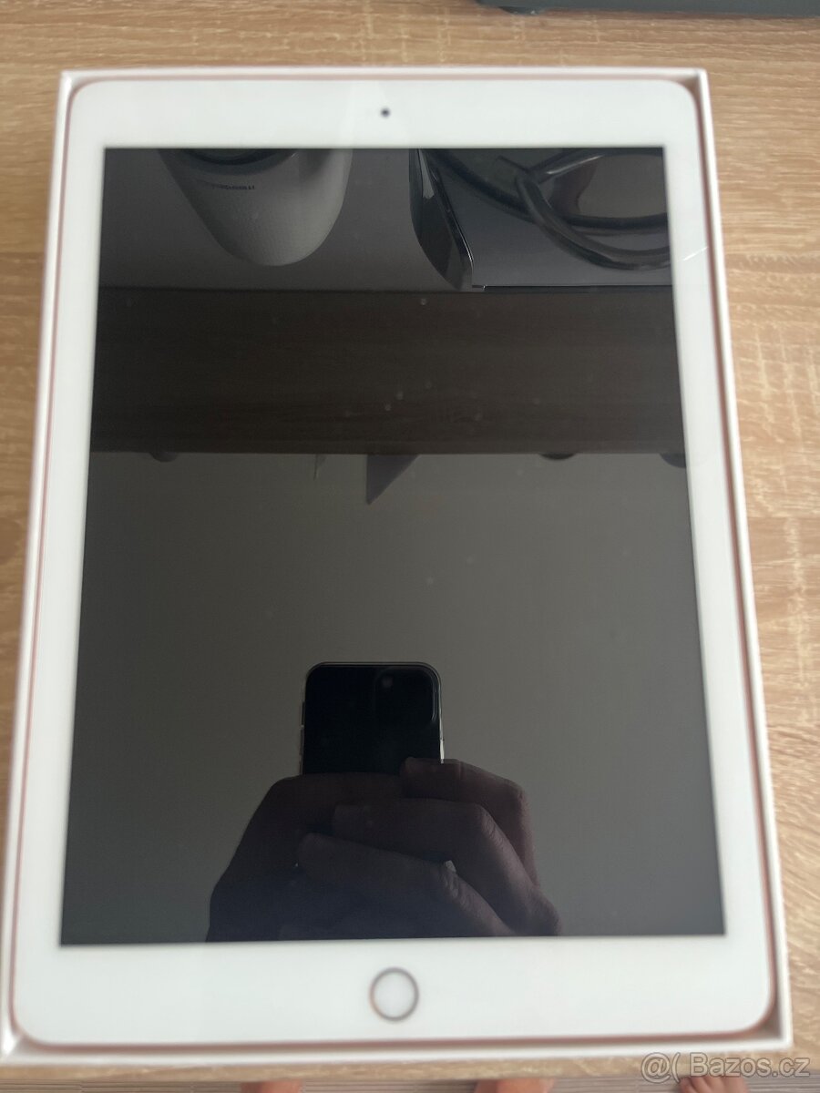 IPad 6. generace, 128GB WiFi - nejde zapnout - 5