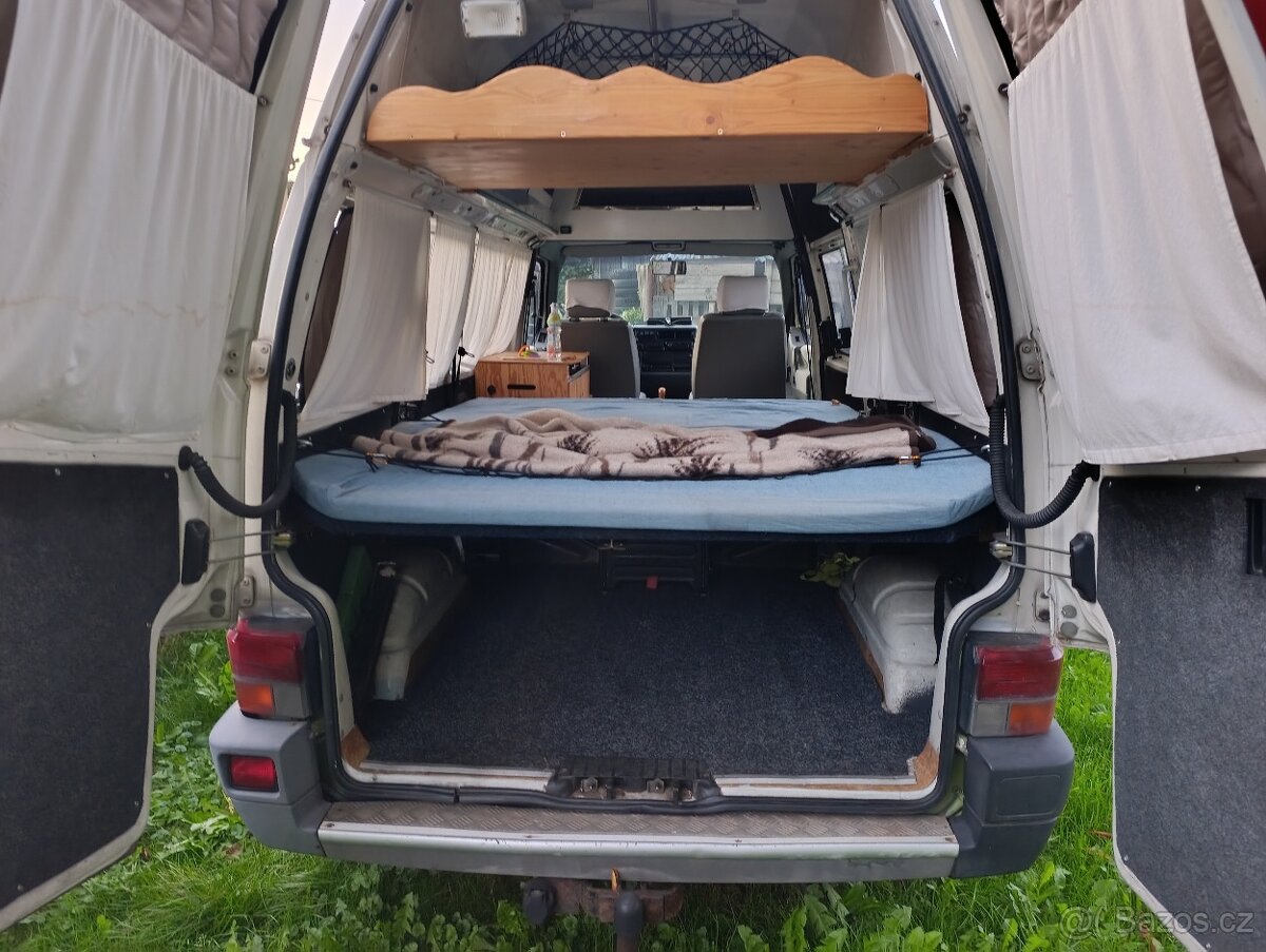 Transporter 2.4 vysoký obytny Volkswagen - 5