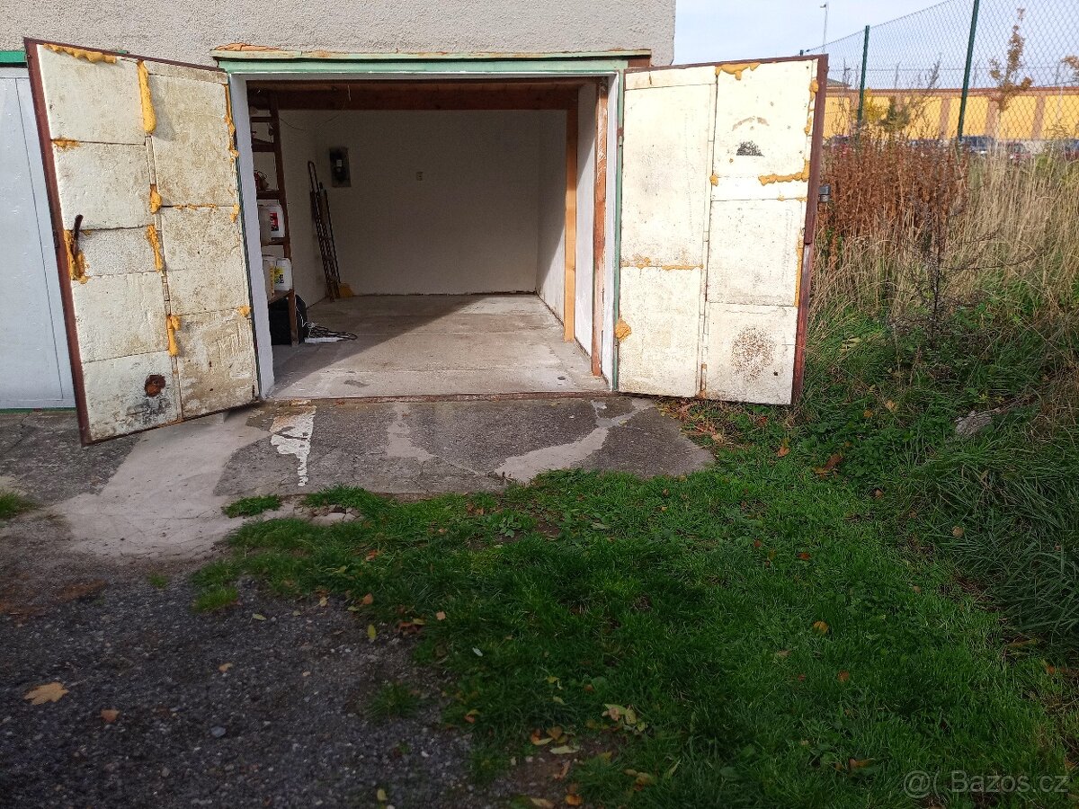 Pronájem garáže na Borech - 5