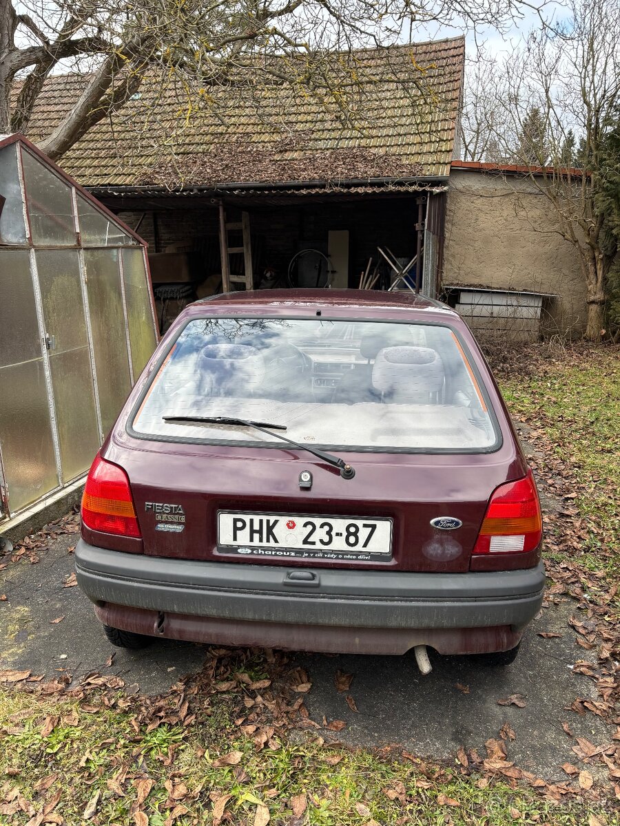 Ford Fiesta 1.3 - 44 kw - 5