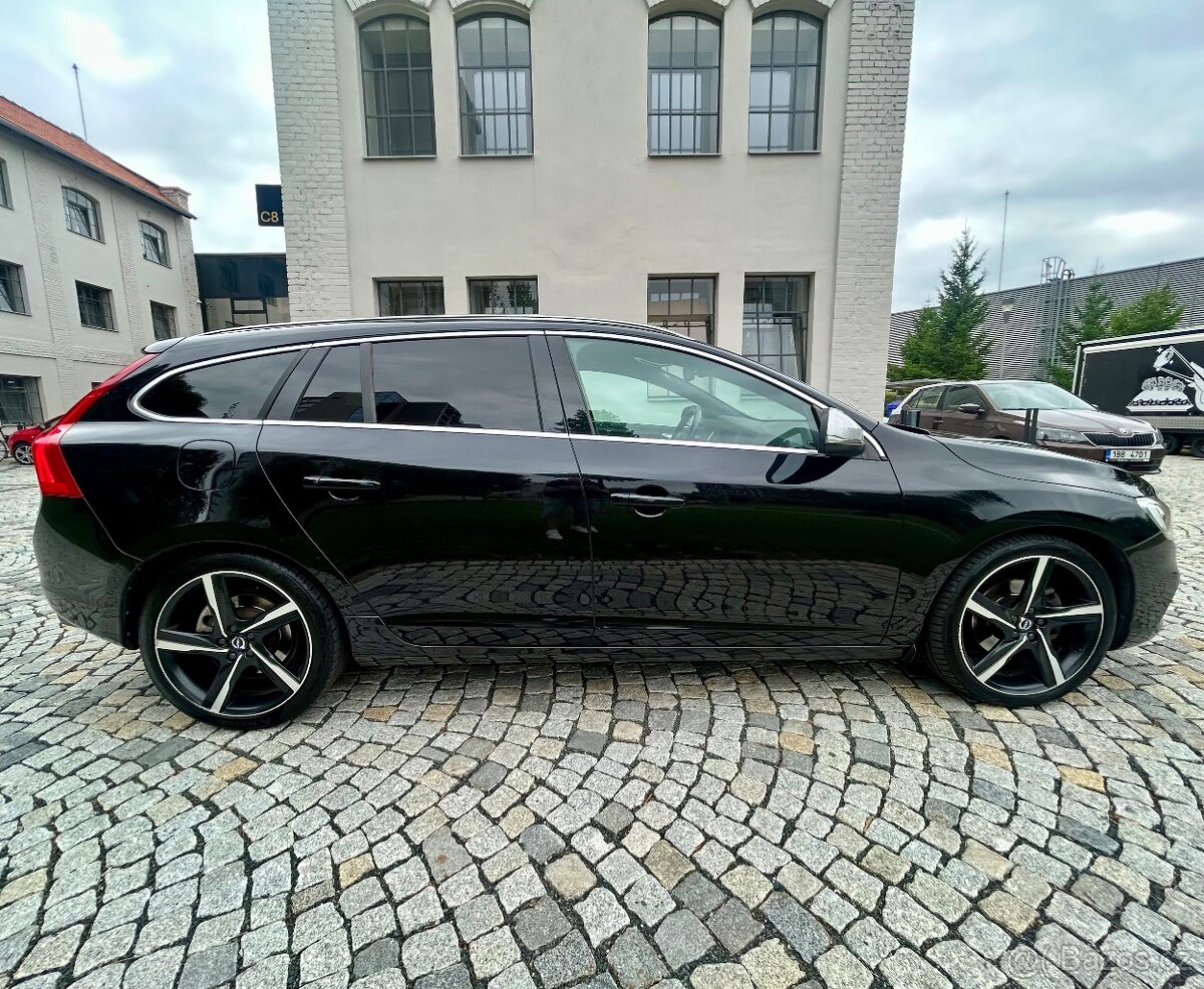 VOLVO V60 2.0D3 R-DESIGN-5VÁLCE-AUTOMAT-KUŽE-NAVI-COCKPIT - 5