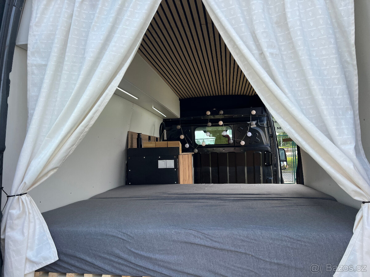 Cestovní obytná dodávka Iveco 2.3 L2H2, rok 2017 - 5
