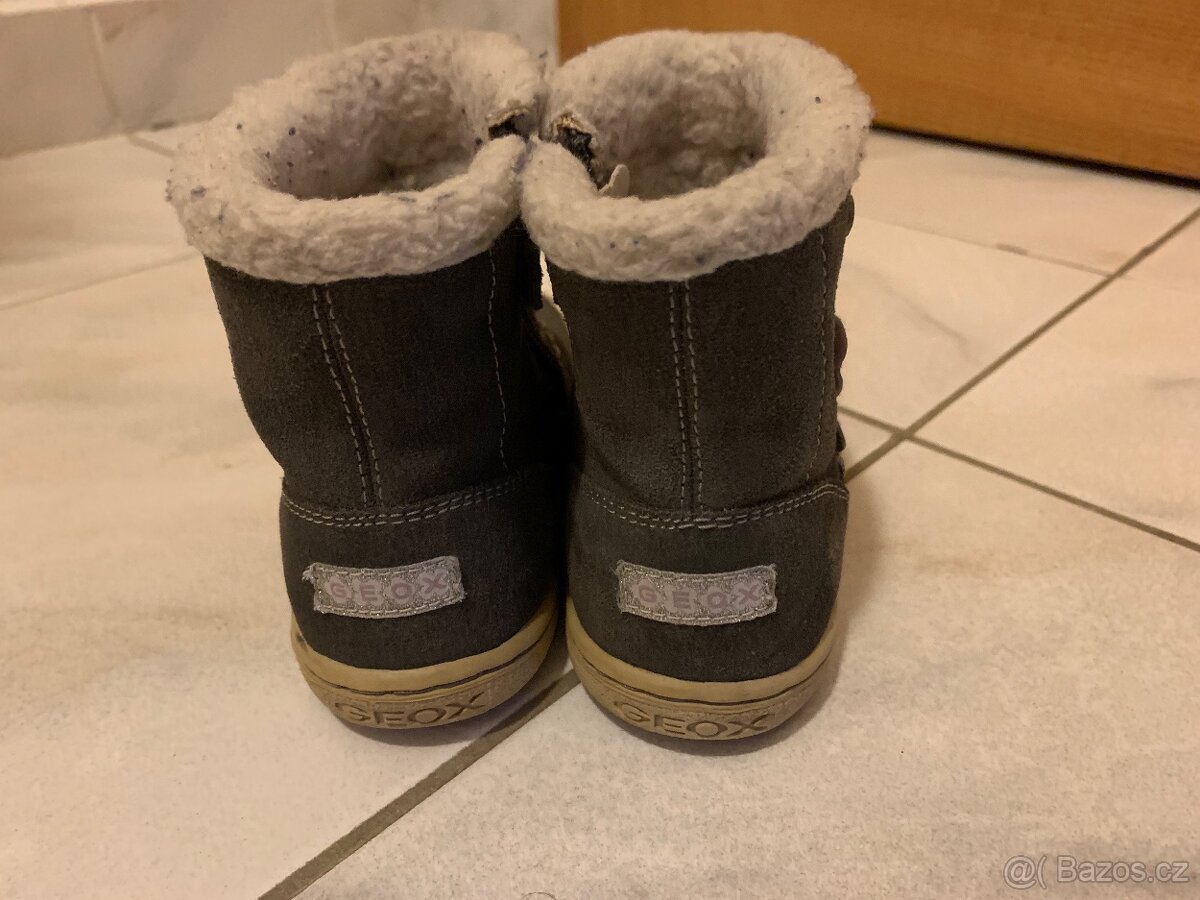 Dívčí botičky značky Geox - 5