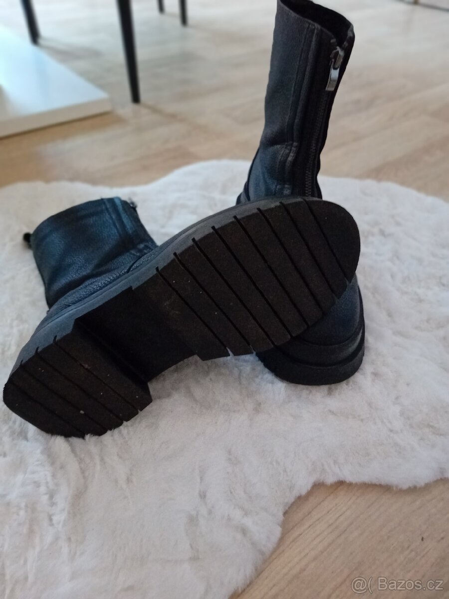 Dámské kotníkové boty Bershka vel.39 - 5