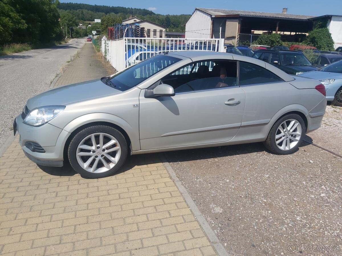 Opel Astra 1.6i Cabrio - 5