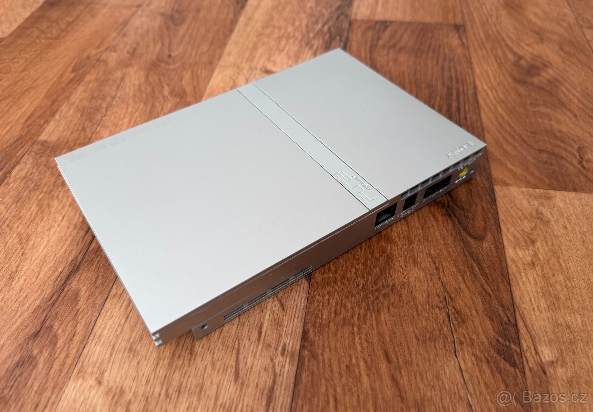 Sony Playstation 2 Slim (SCPH-75004) stříbrná - 5